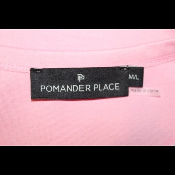 Pomander palace, Size M/L, Boxy fit, runs more medium - Picture 3 of 4